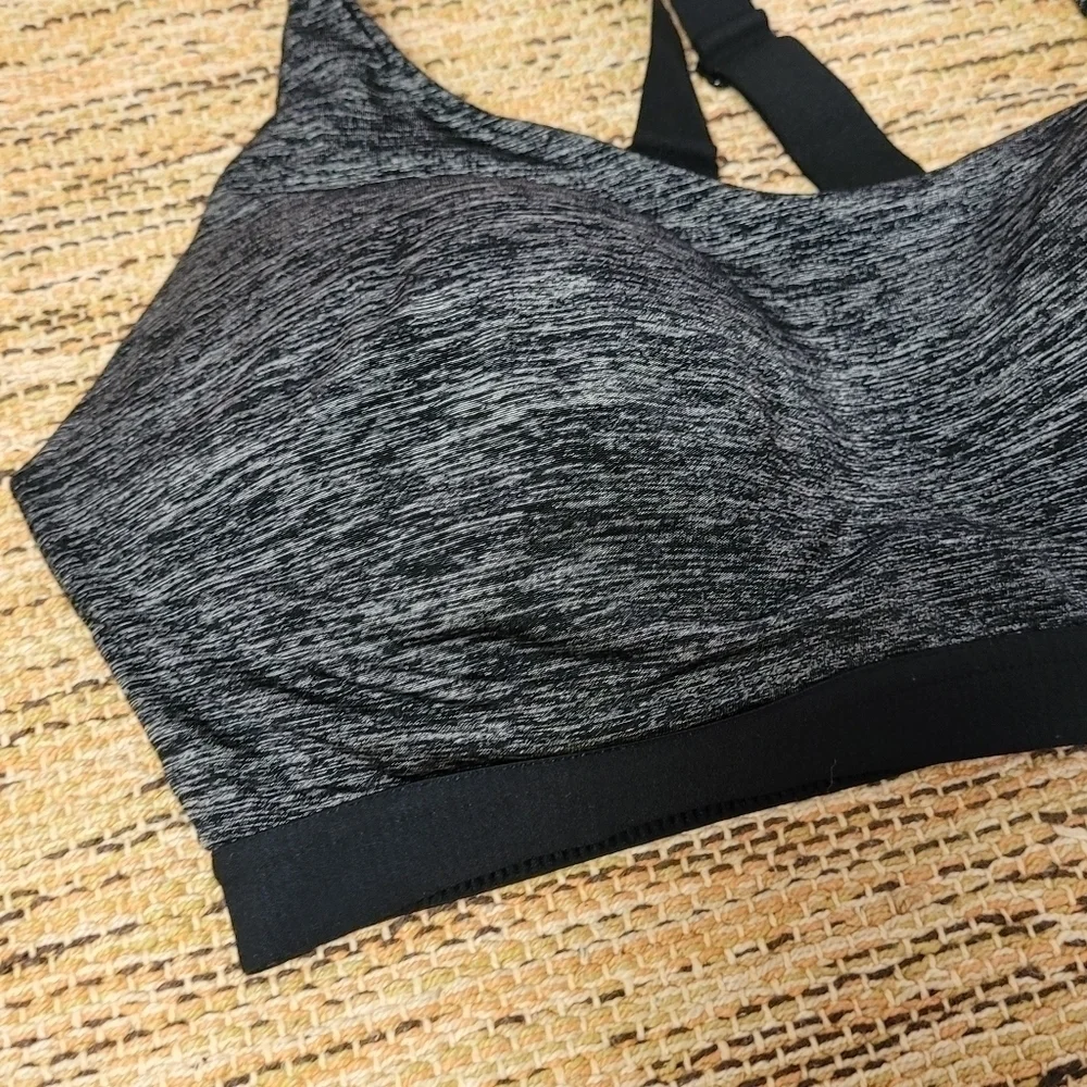 Lightweight by Victoria's Secret Sport Bra - Picture 7 of 8